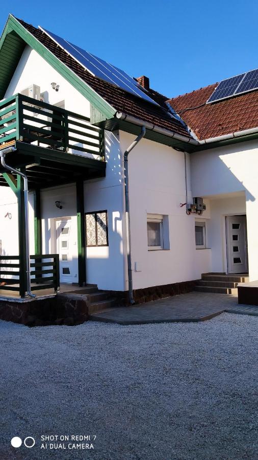 Bamboo Apartman Siofok Bagian luar foto